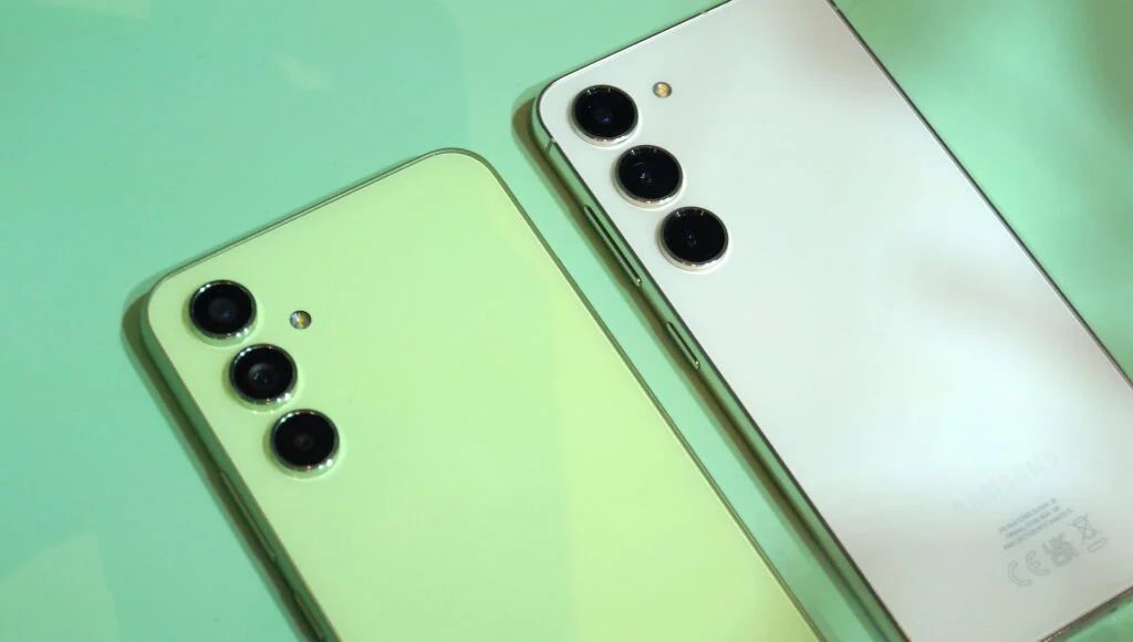Смартфон Samsung Galaxy A54 5G 8/256 ГБ зеленого цвета - это новинка от известного производителя Samsung, вышедшая в 2023 году.